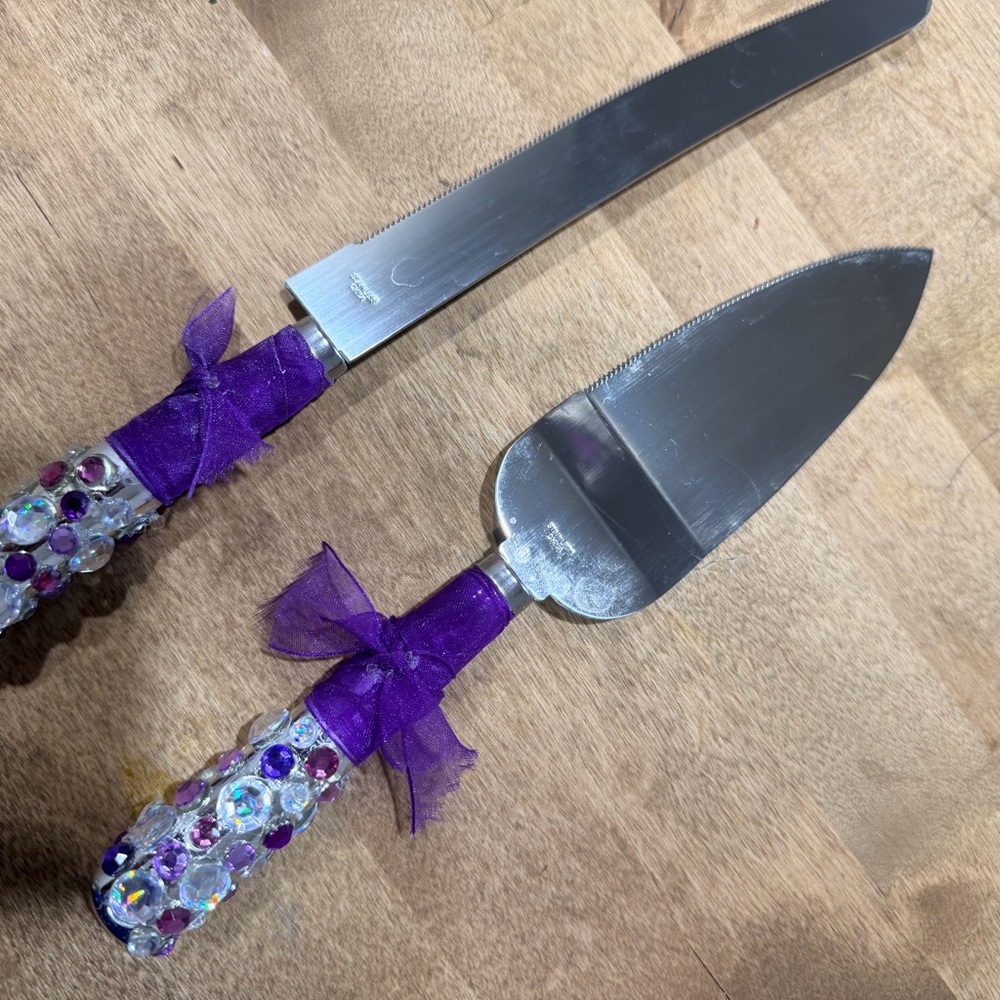 Decorative Purple Crystal-Embellished Cake Knife and Server Set